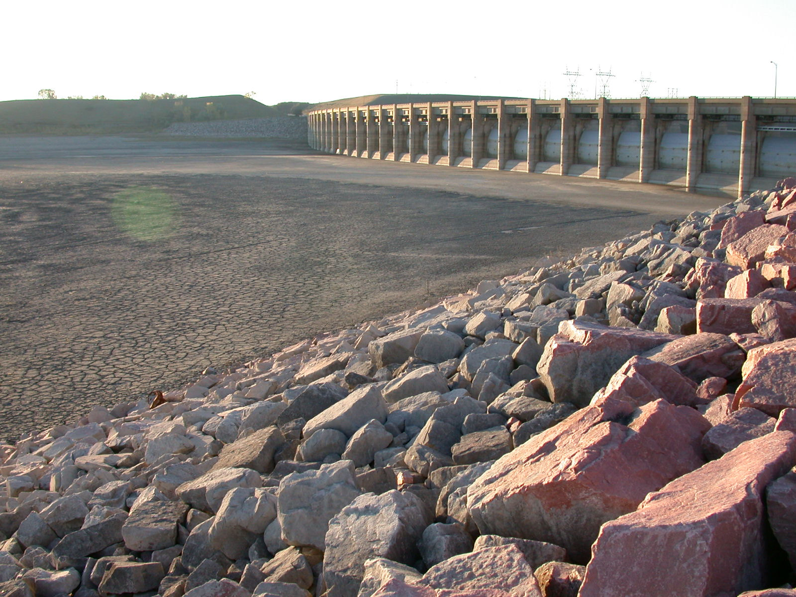 garrison dam.jpg FWS.gov